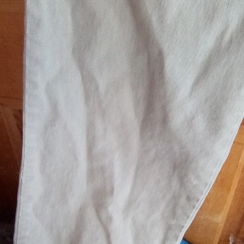 Lee Women's Straight Leg Jeans in Beige - Picture 8 of 16